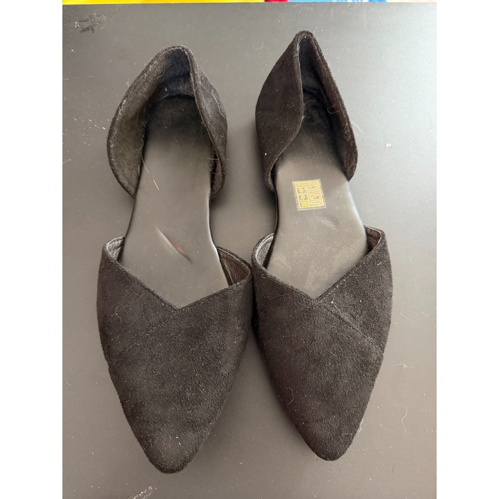 Unbranded Black Pointed Flats in 41